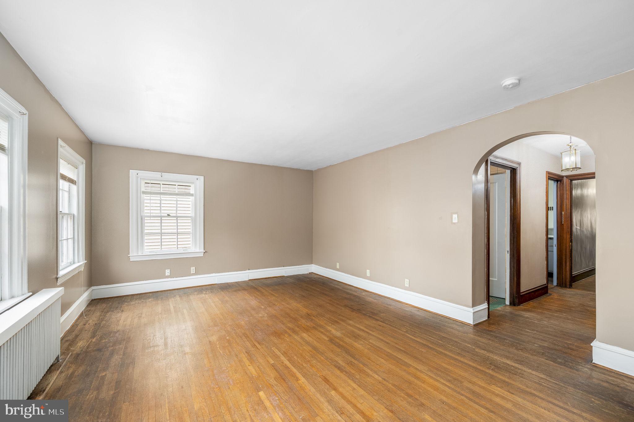 1041 Walnut St