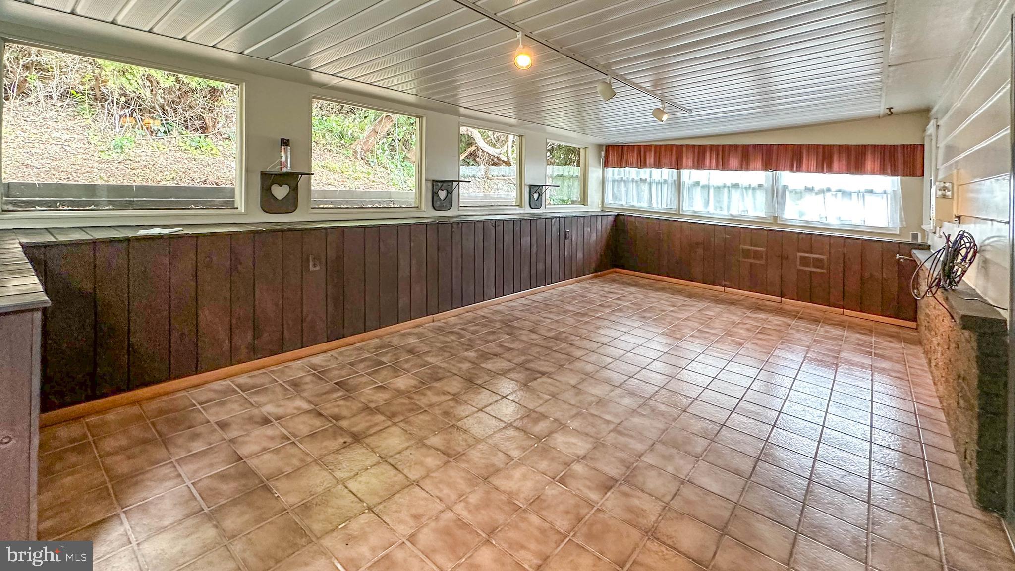 1951 Steuben Rd