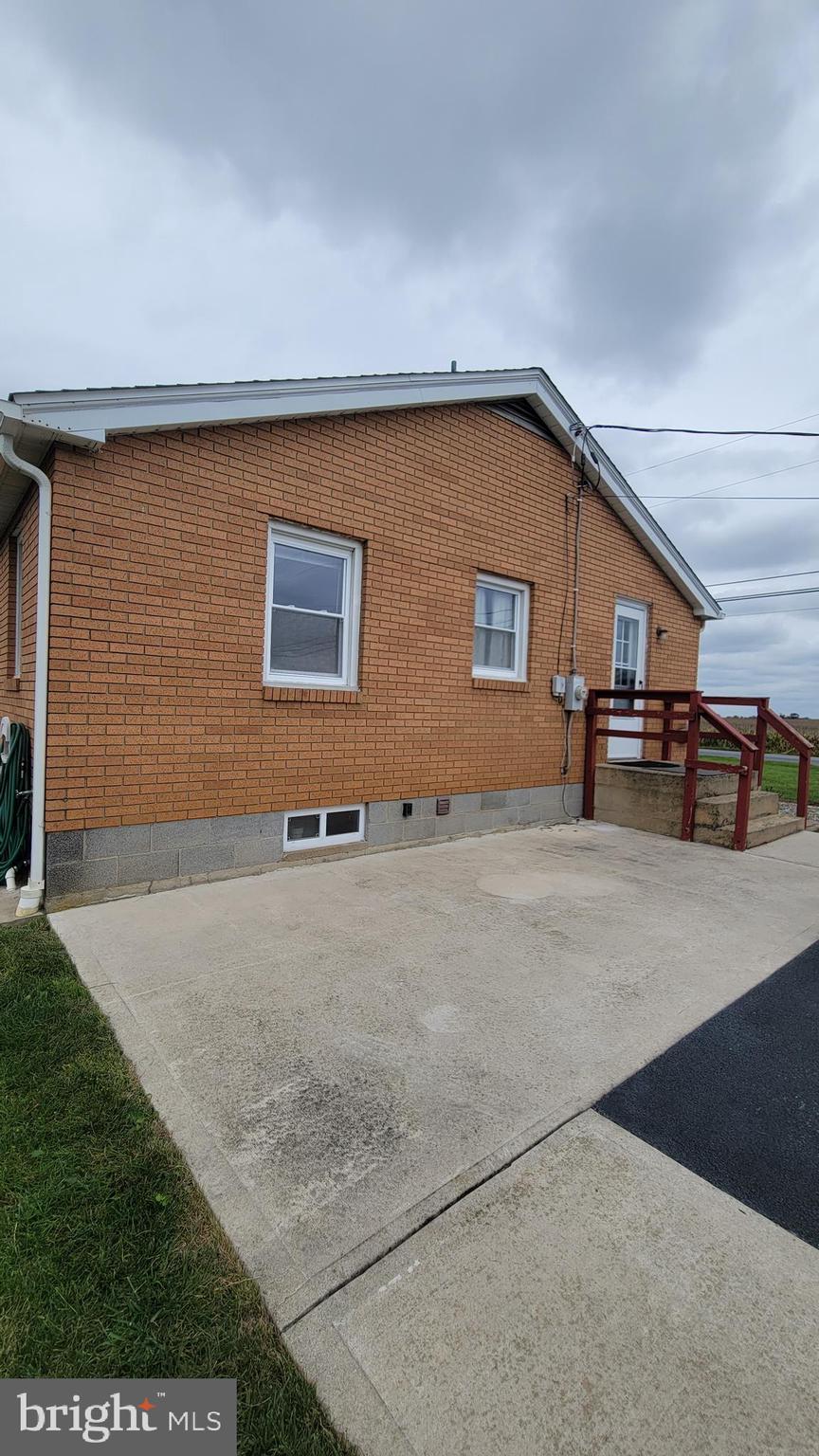 928 Valley Rd