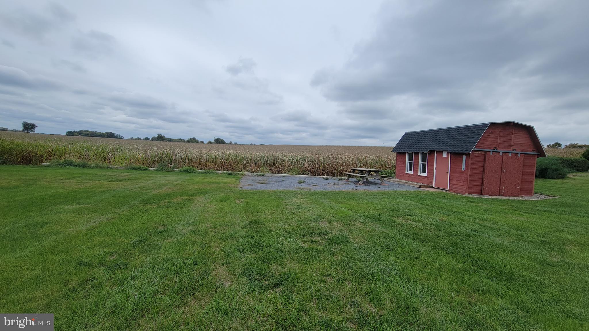 928 Valley Rd