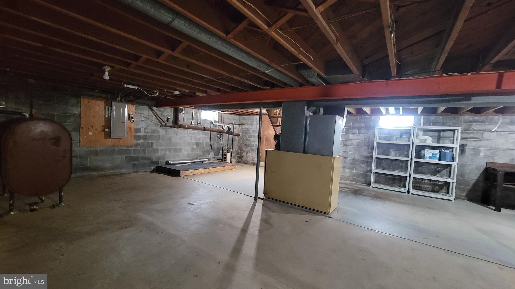 928 Valley Rd