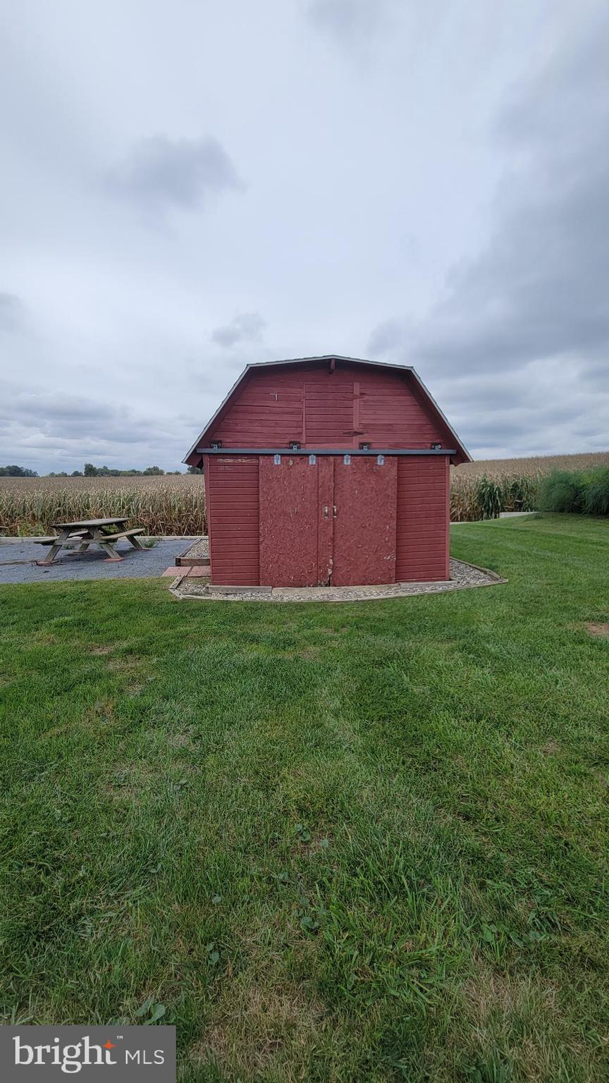 928 Valley Rd