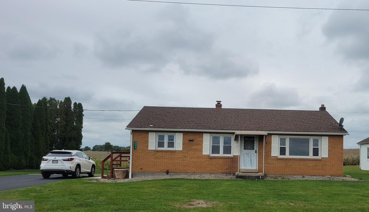 928 Valley Rd