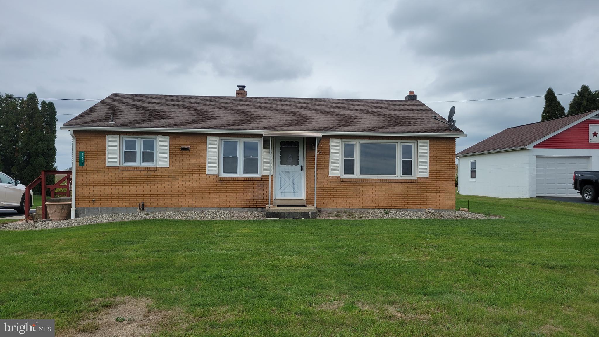 928 Valley Rd