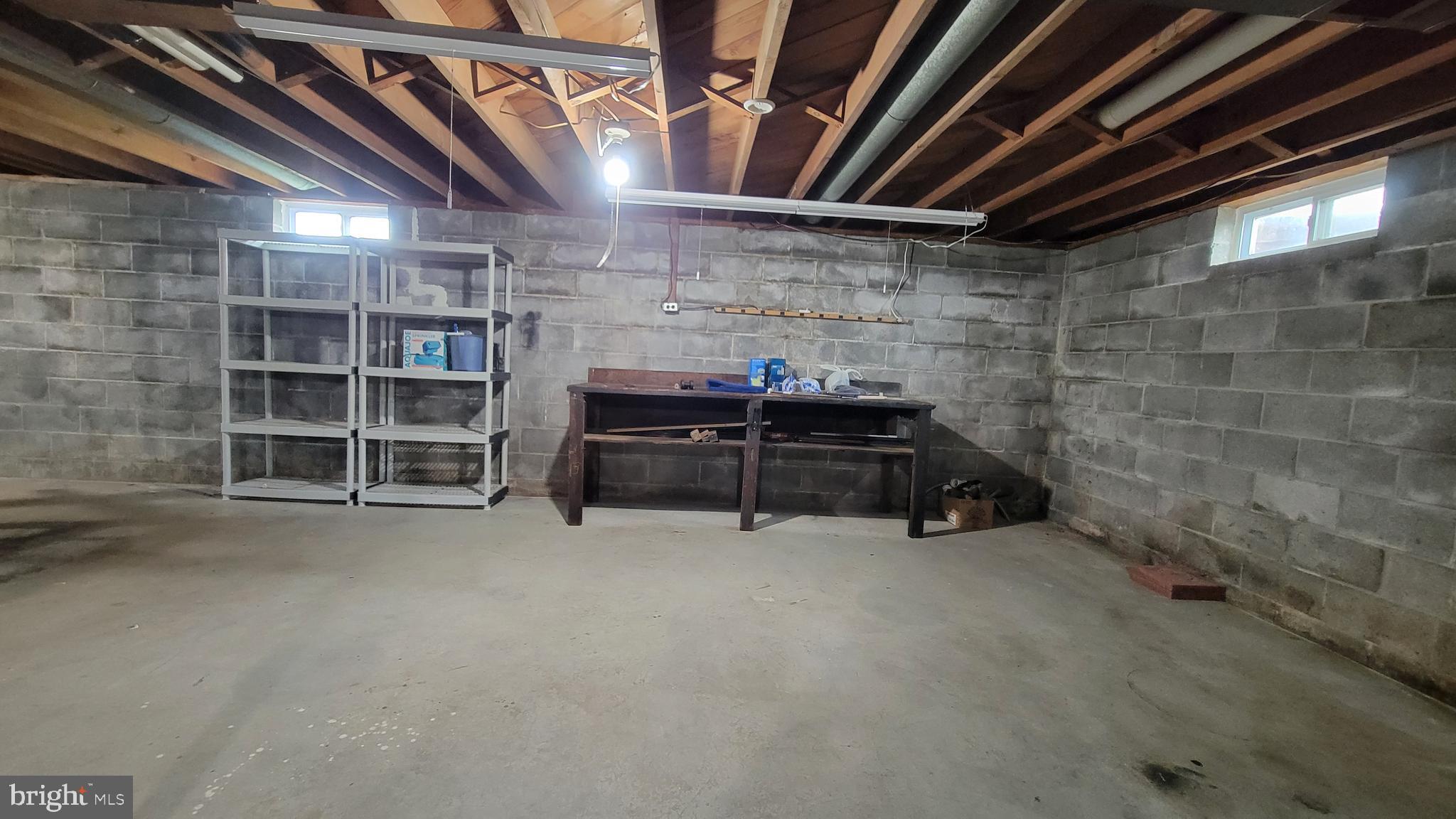 928 Valley Rd