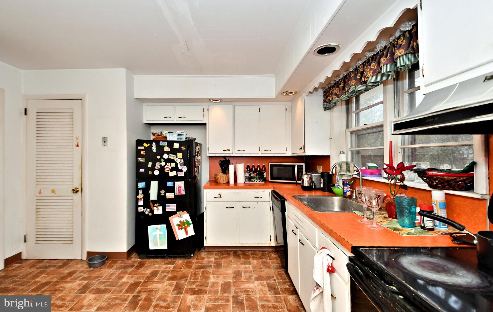 1111 Independence Ct