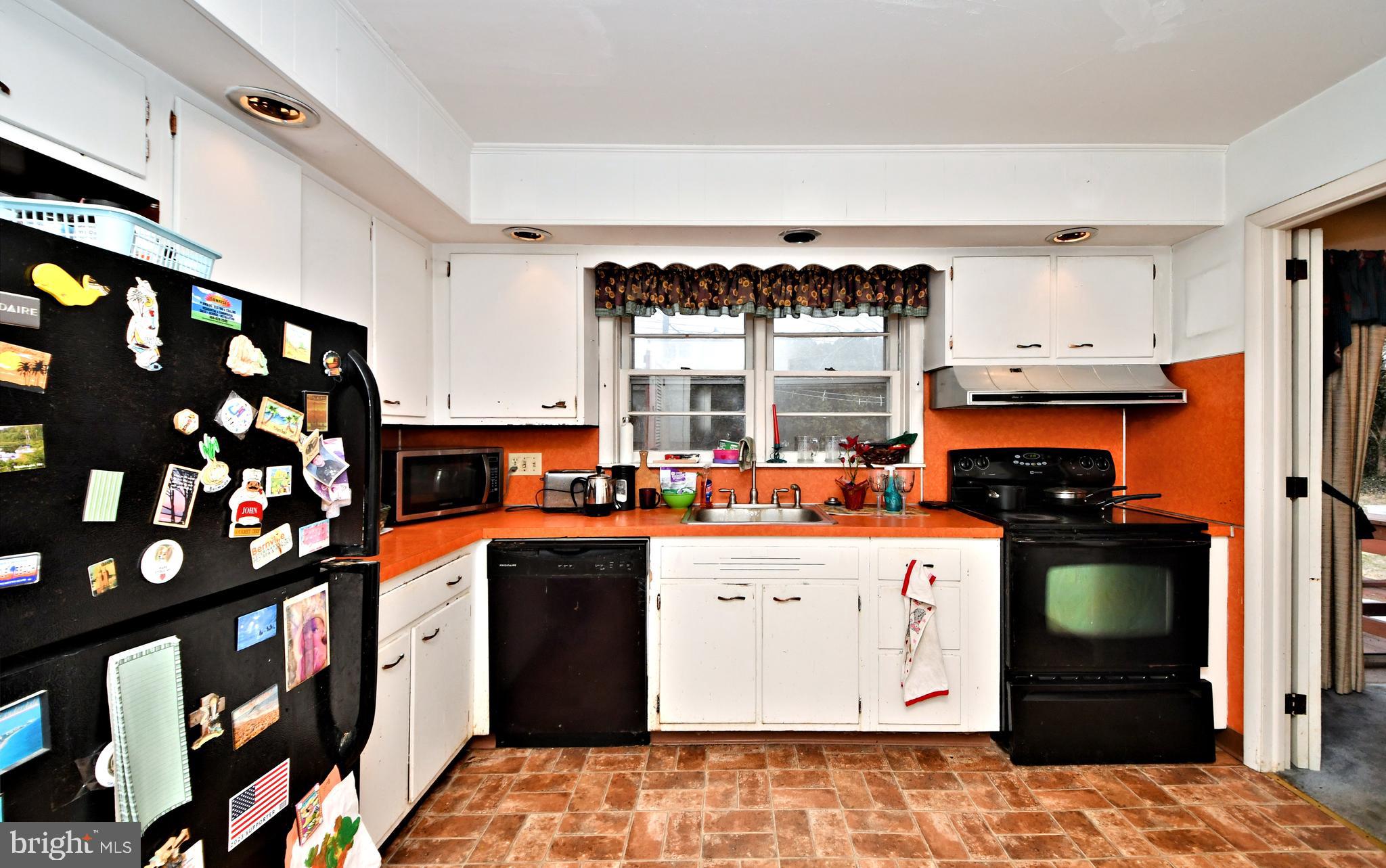 1111 Independence Ct
