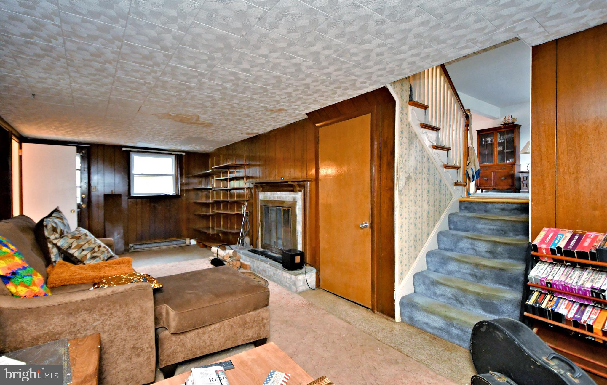 1111 Independence Ct
