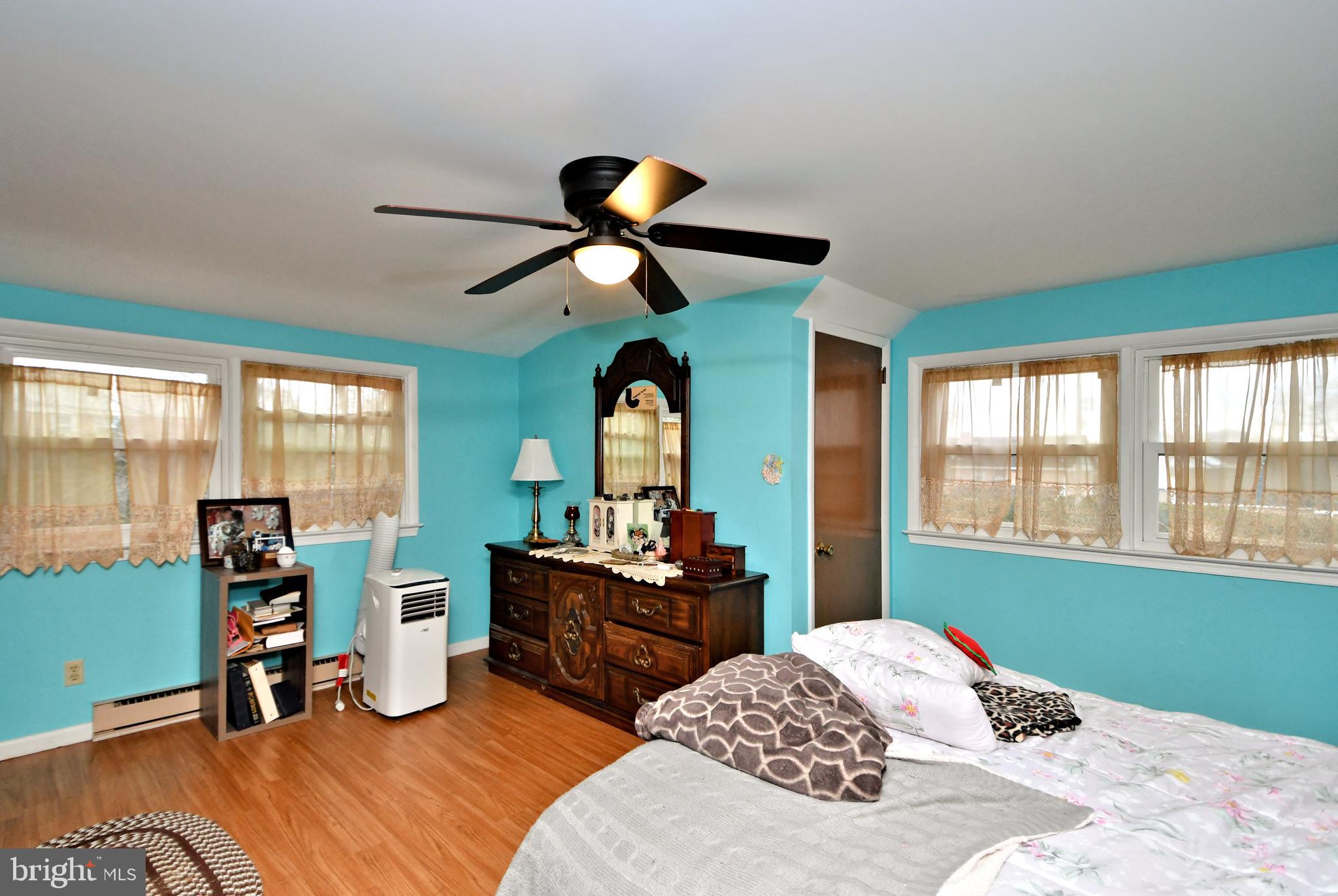 1111 Independence Ct