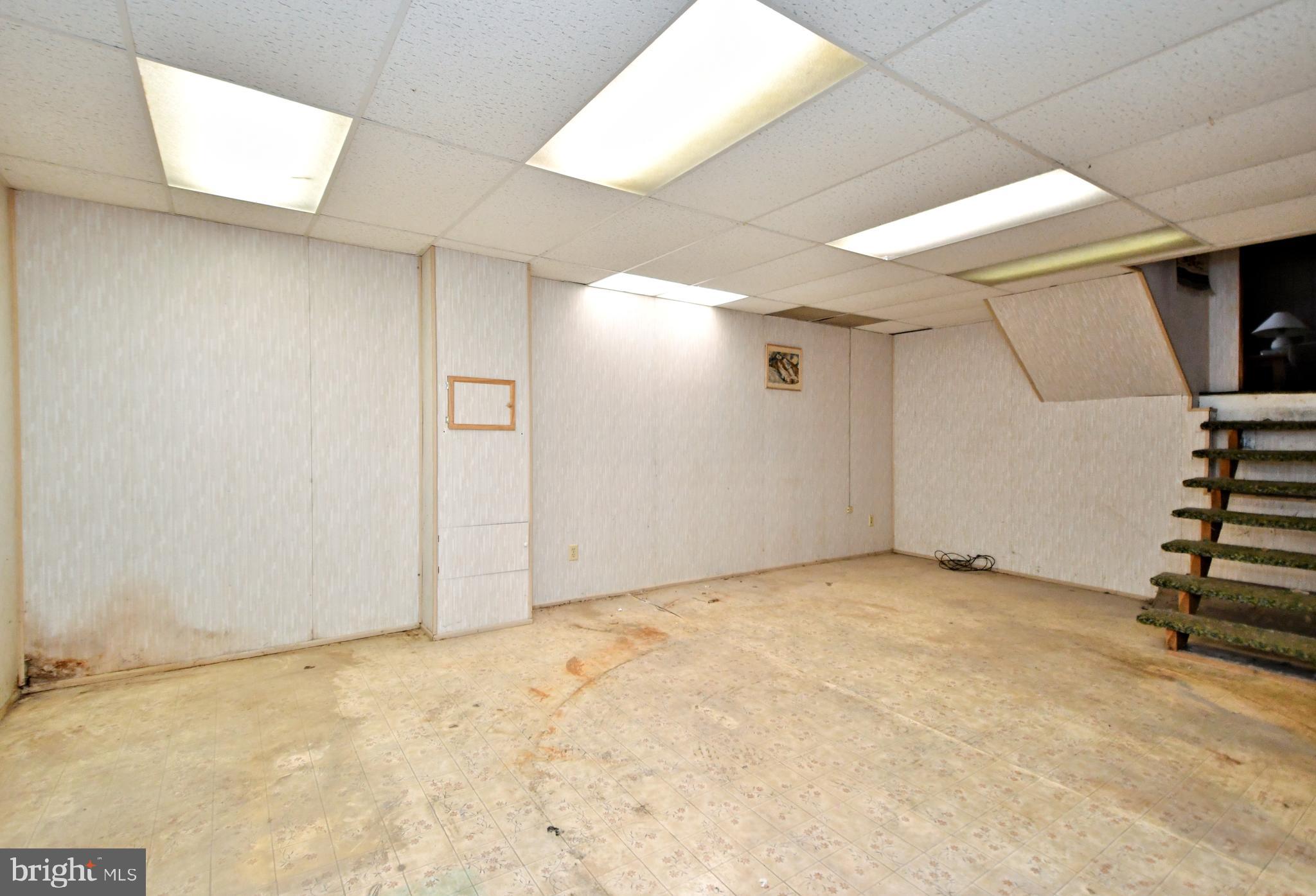 1111 Independence Ct