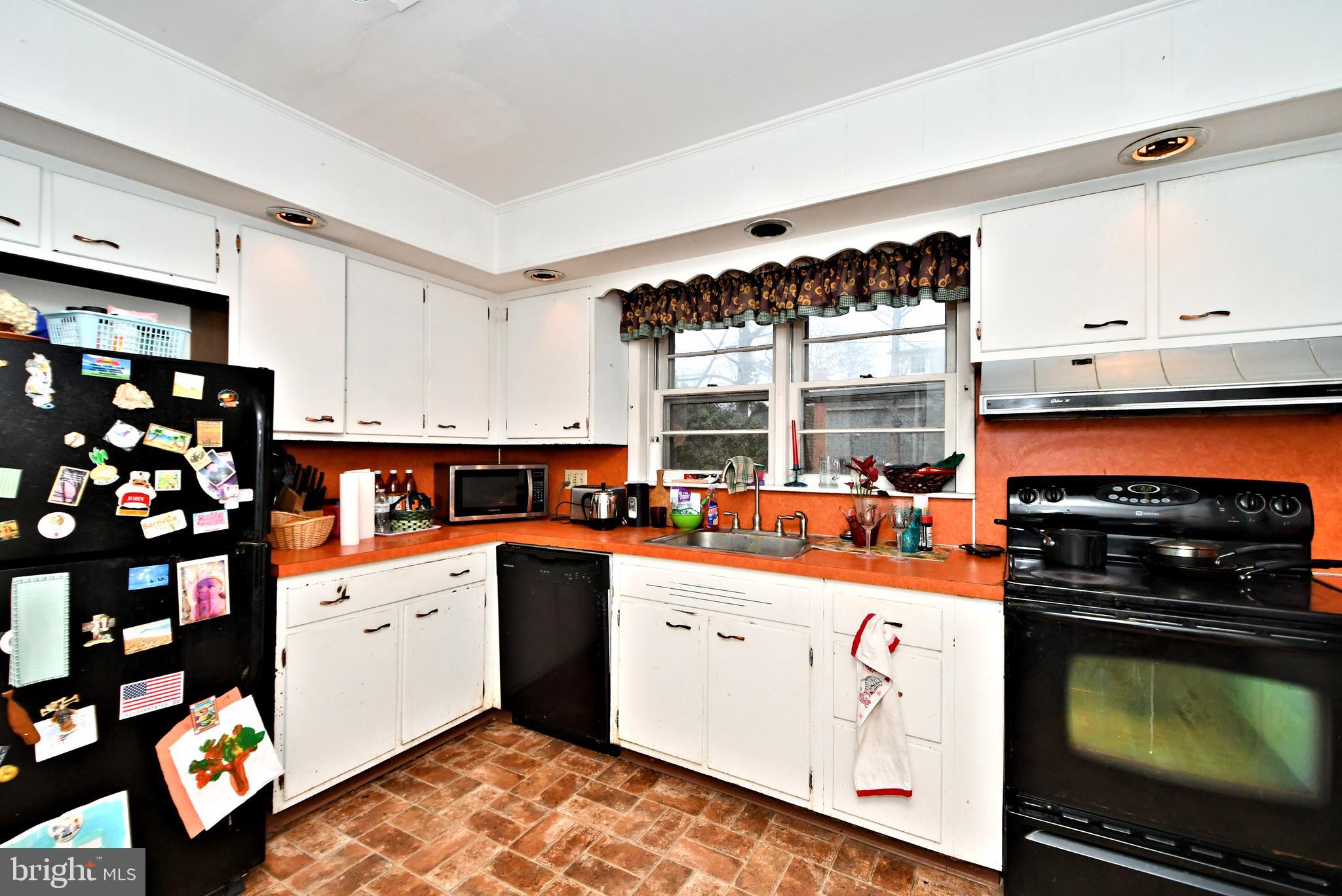 1111 Independence Ct