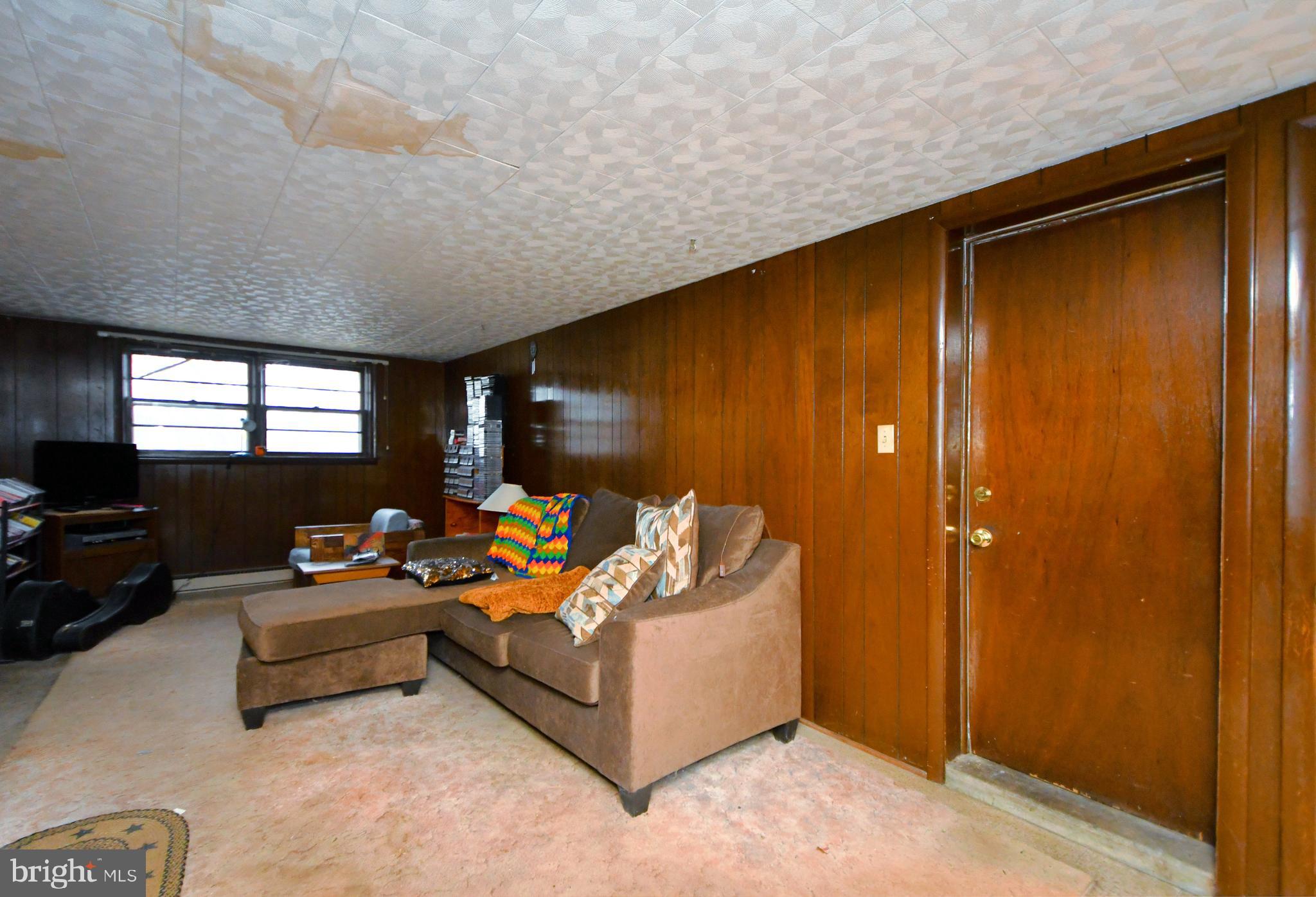 1111 Independence Ct