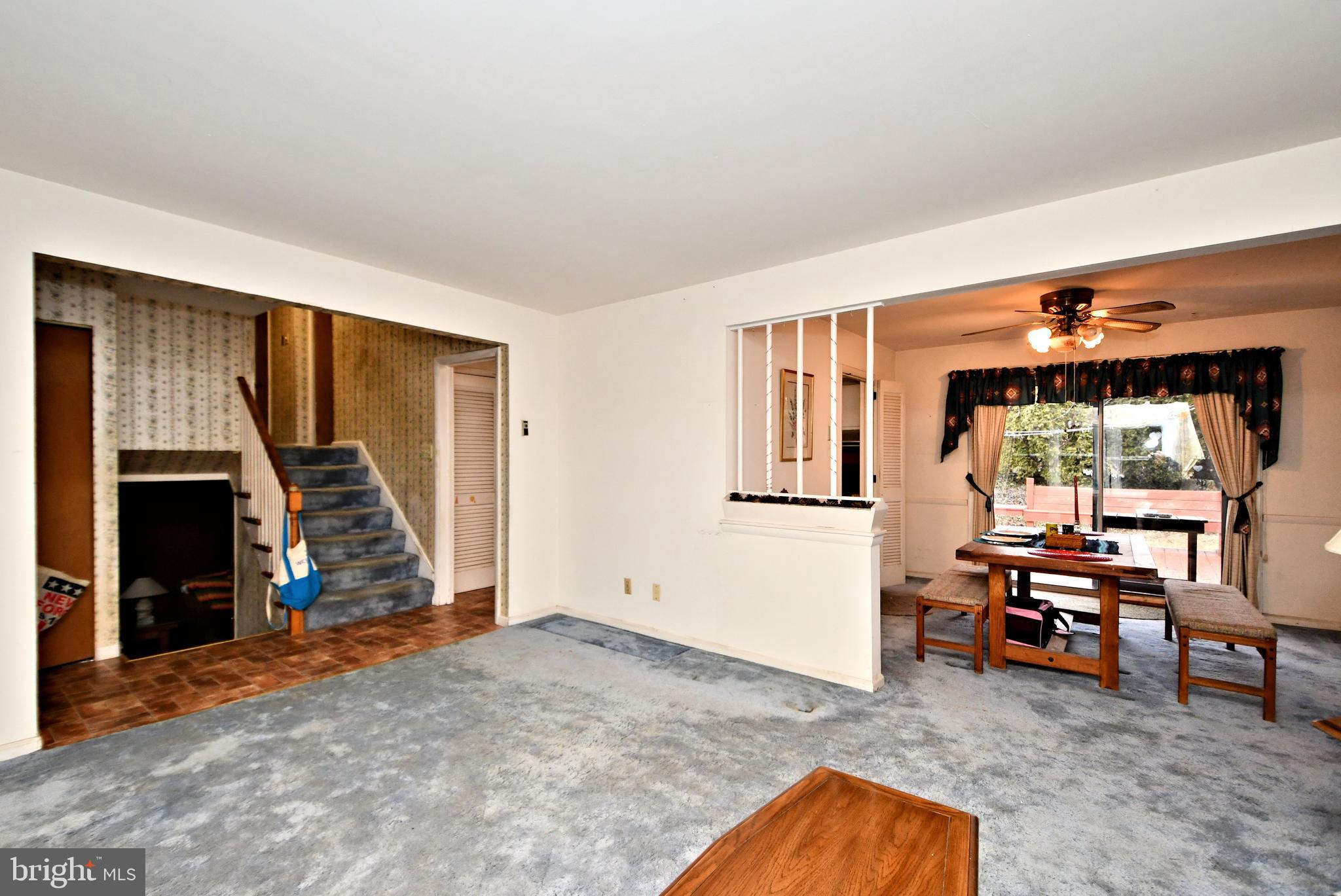 1111 Independence Ct