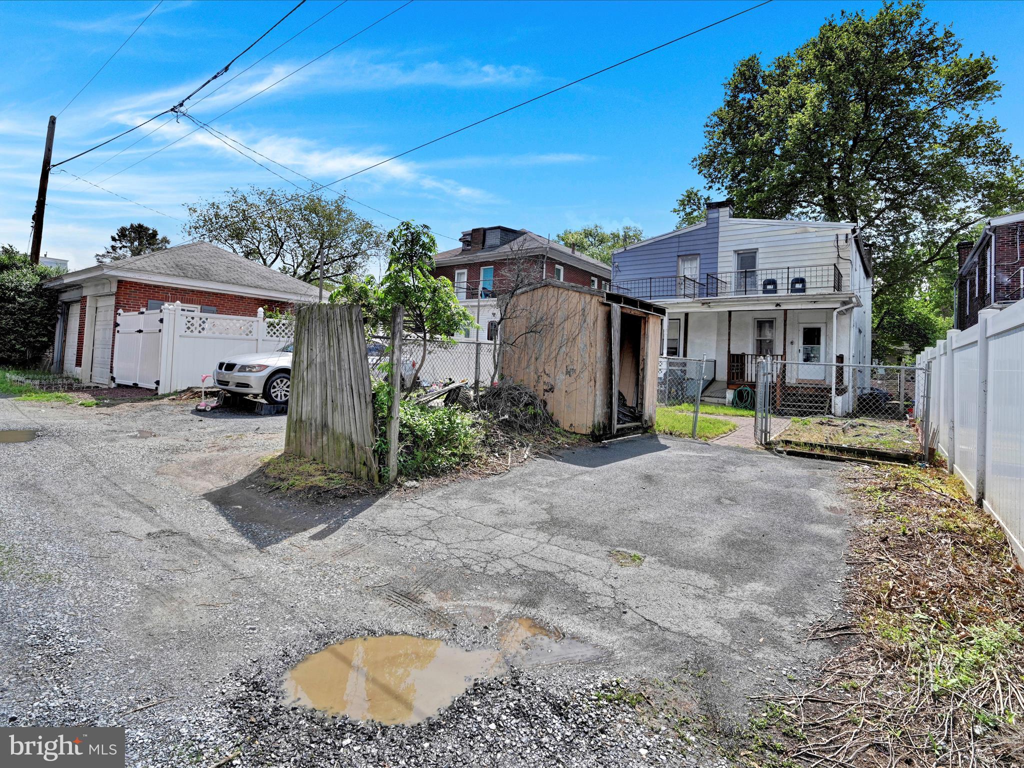 717 Crescent Ave