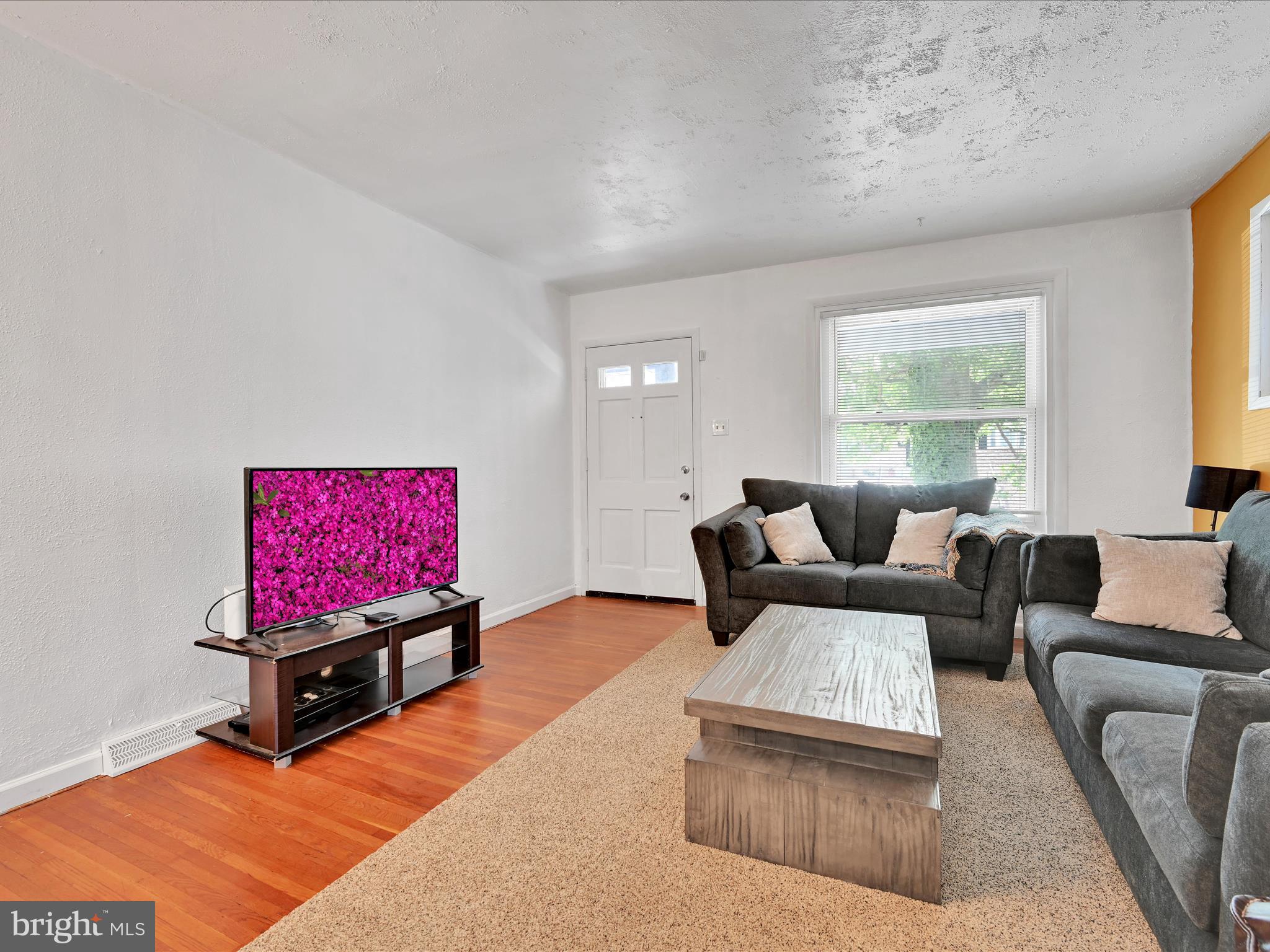 717 Crescent Ave