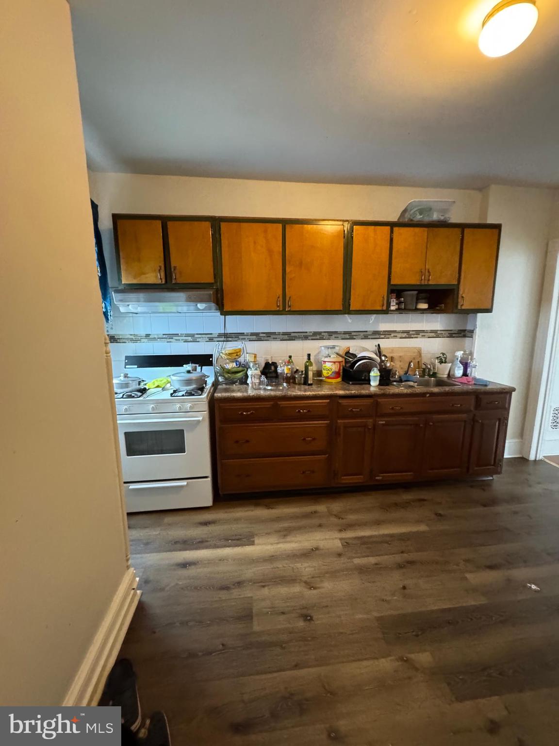 218 W Oley St