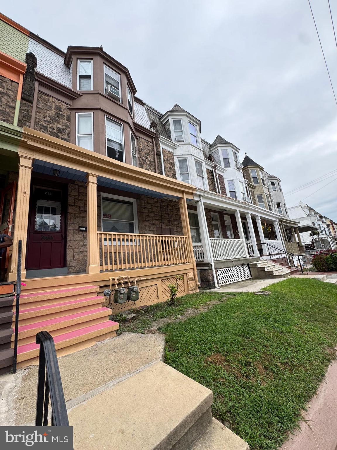 218 W Oley St