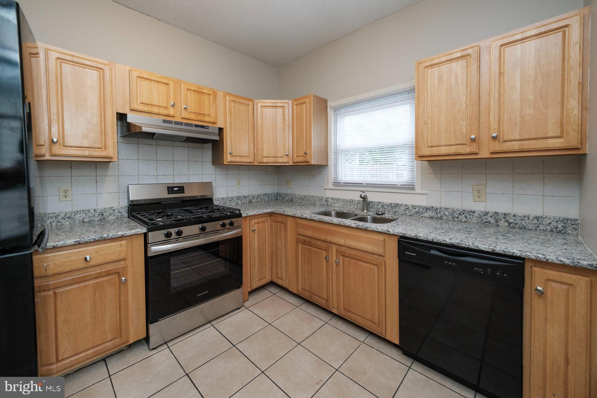 321 S 17TH STREET