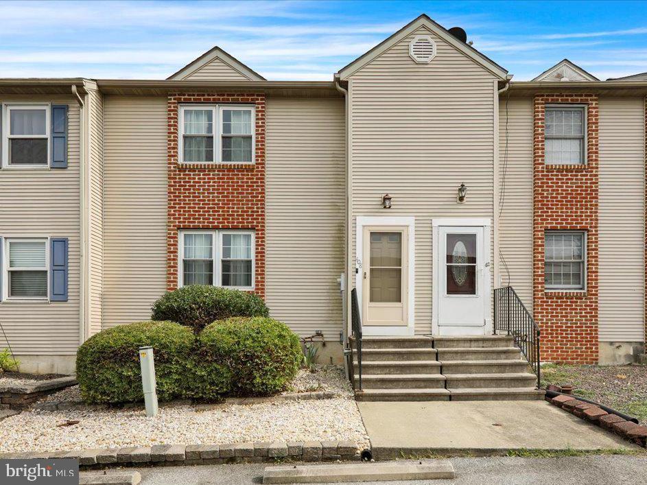 408 WHITE BIRCH LANE