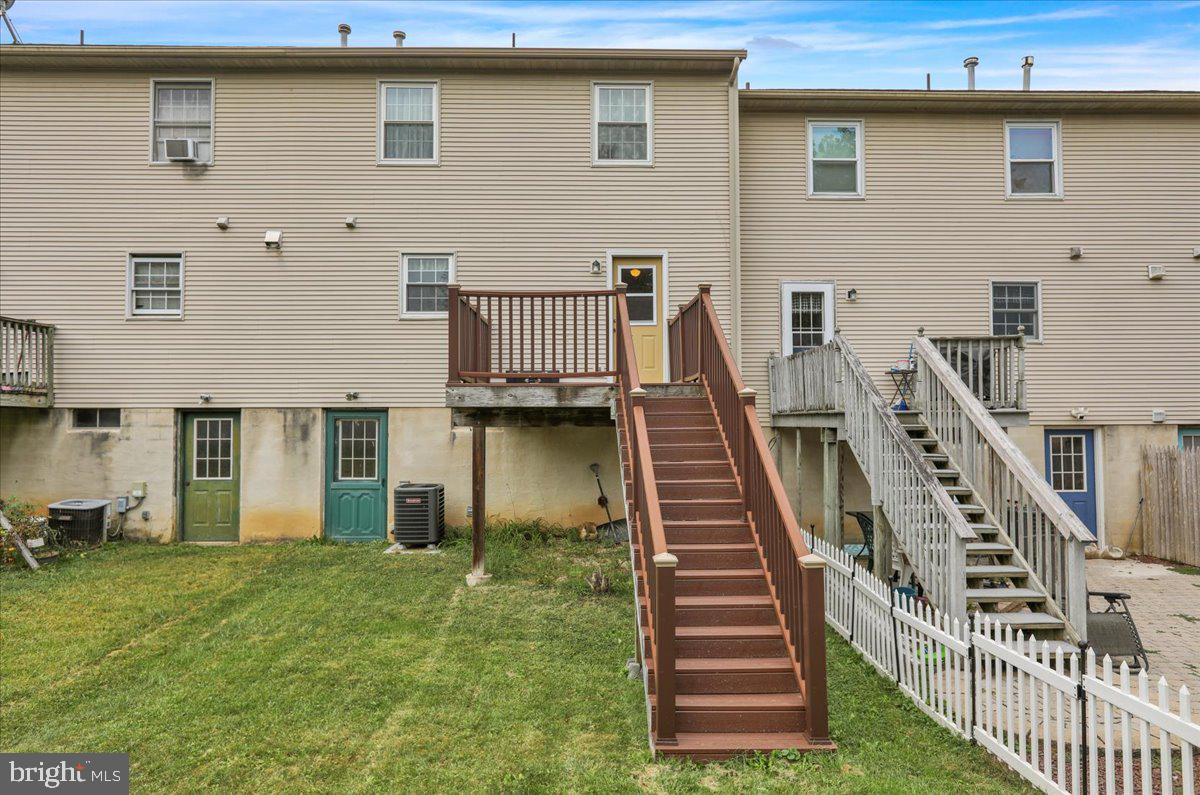 408 WHITE BIRCH LANE
