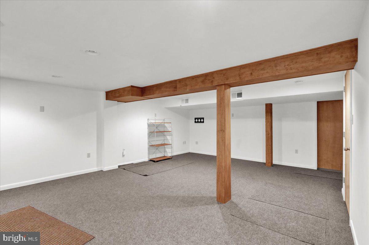 408 WHITE BIRCH LANE