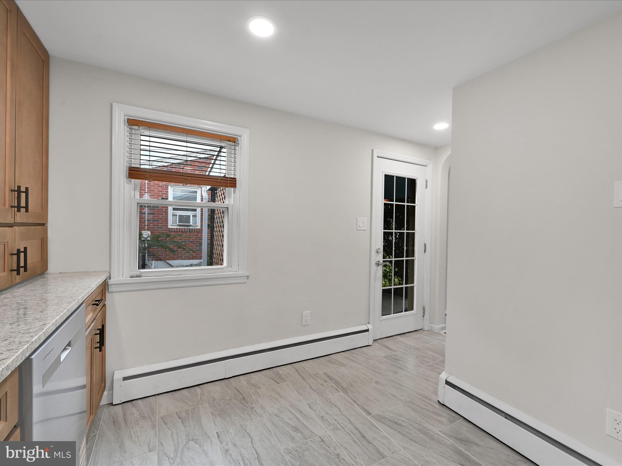1609 FAYETTE AVENUE