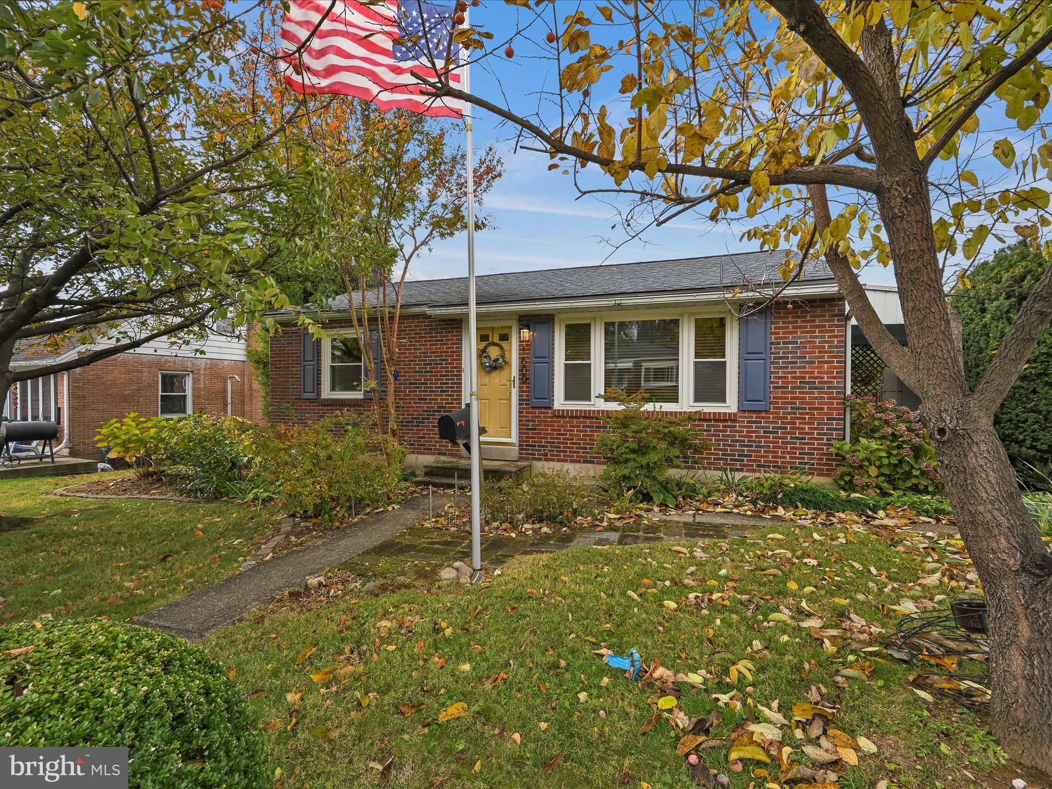 1609 FAYETTE AVENUE