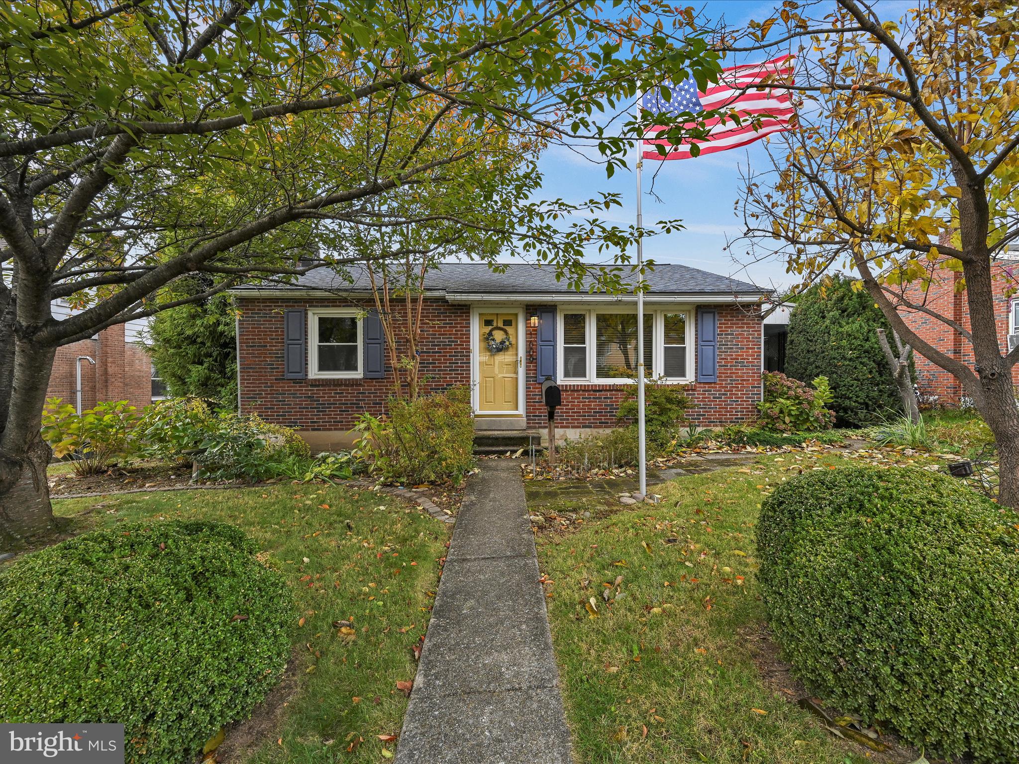 1609 FAYETTE AVENUE