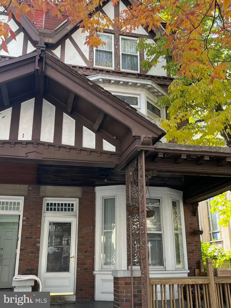 1318 PERKIOMEN AVENUE