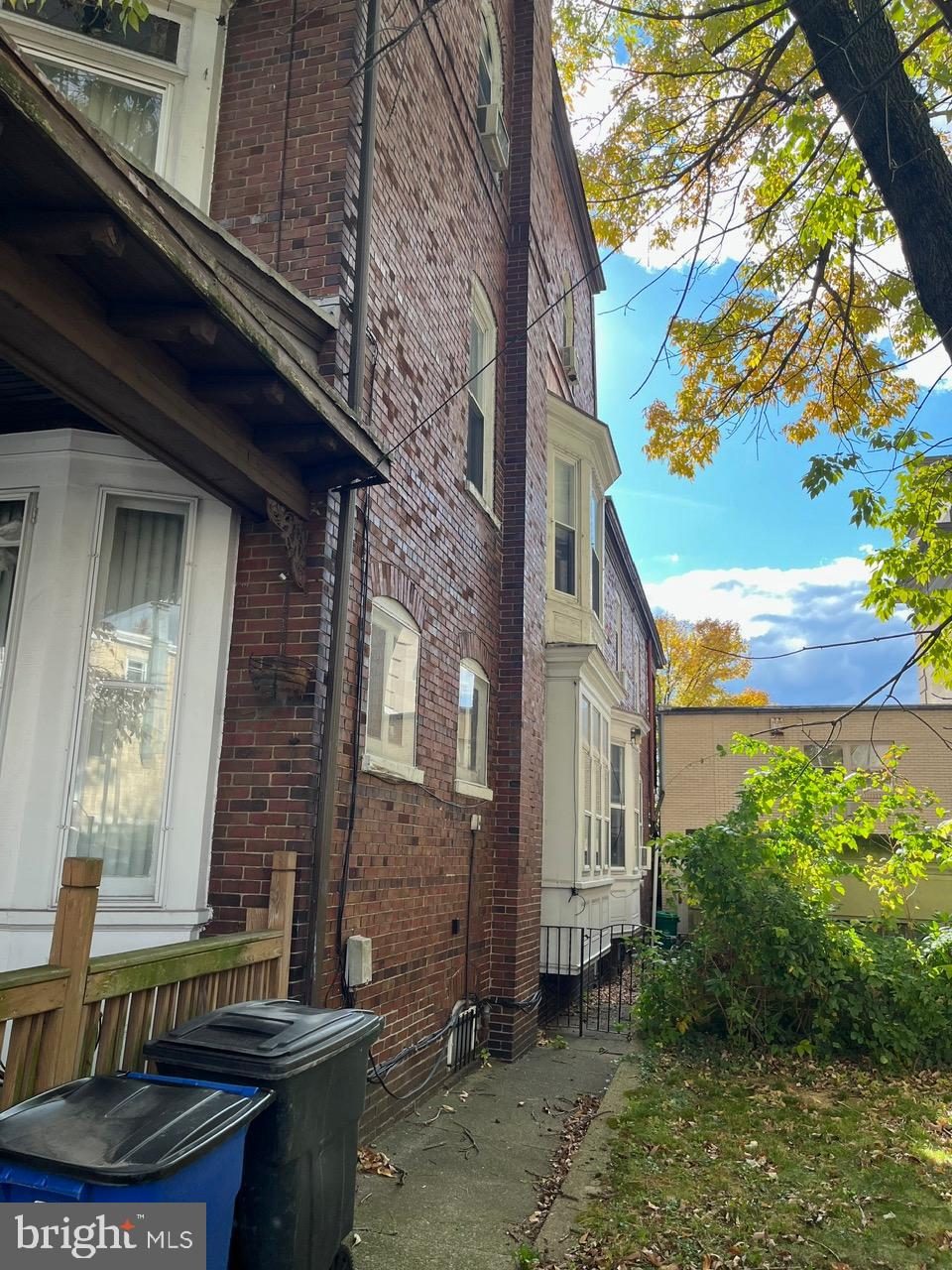 1318 PERKIOMEN AVENUE