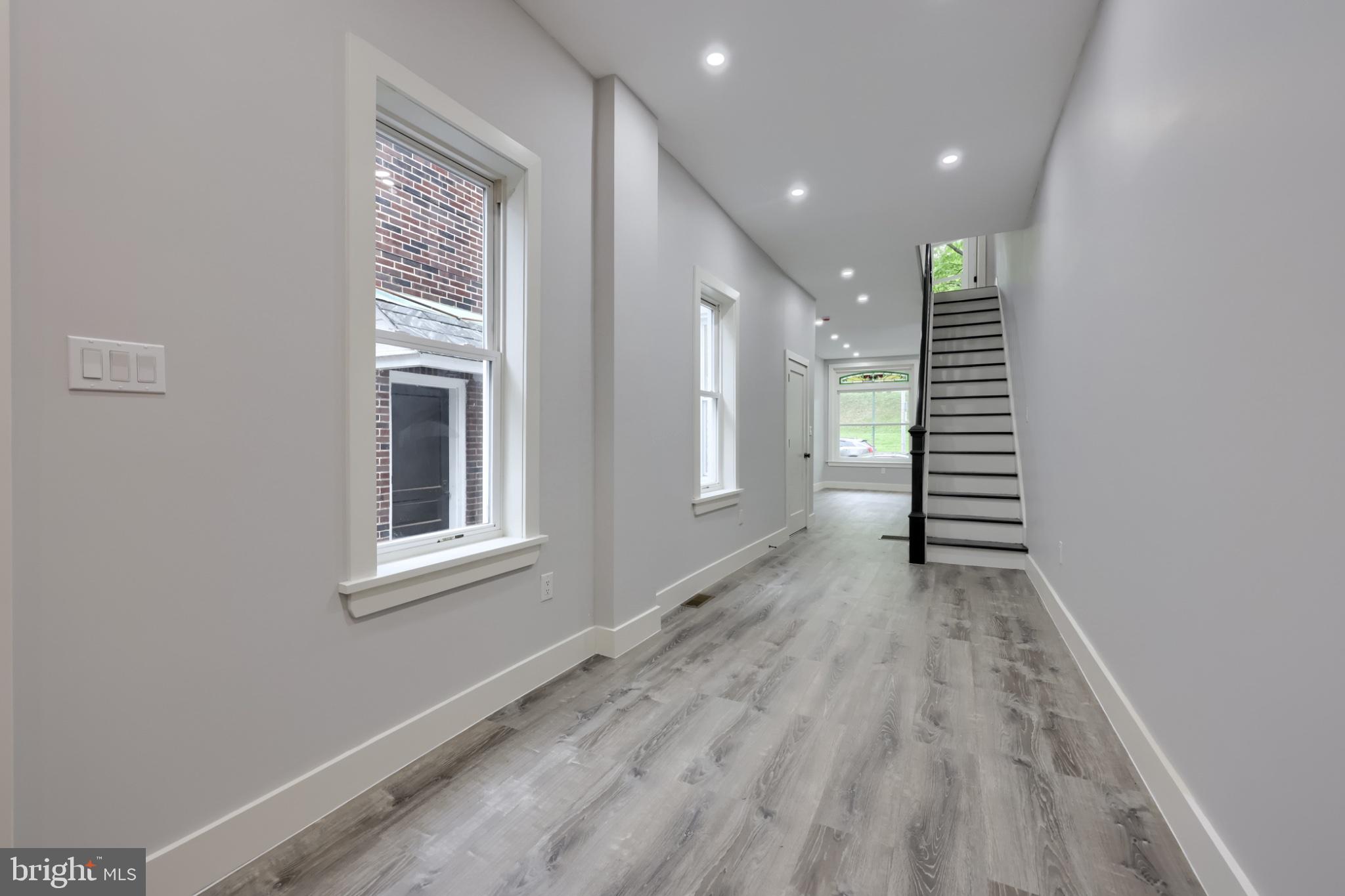 42 N 11TH STREET