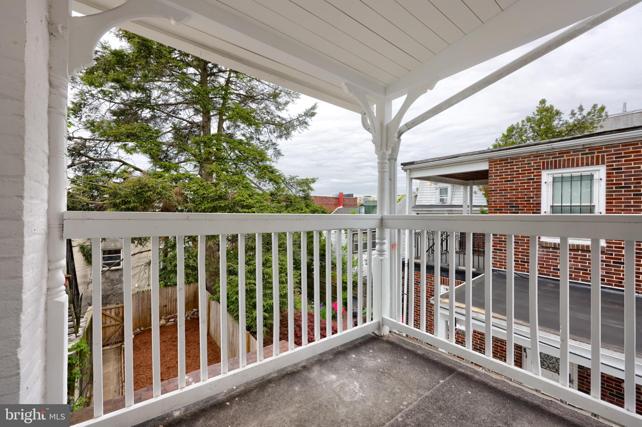 42 N 11TH STREET