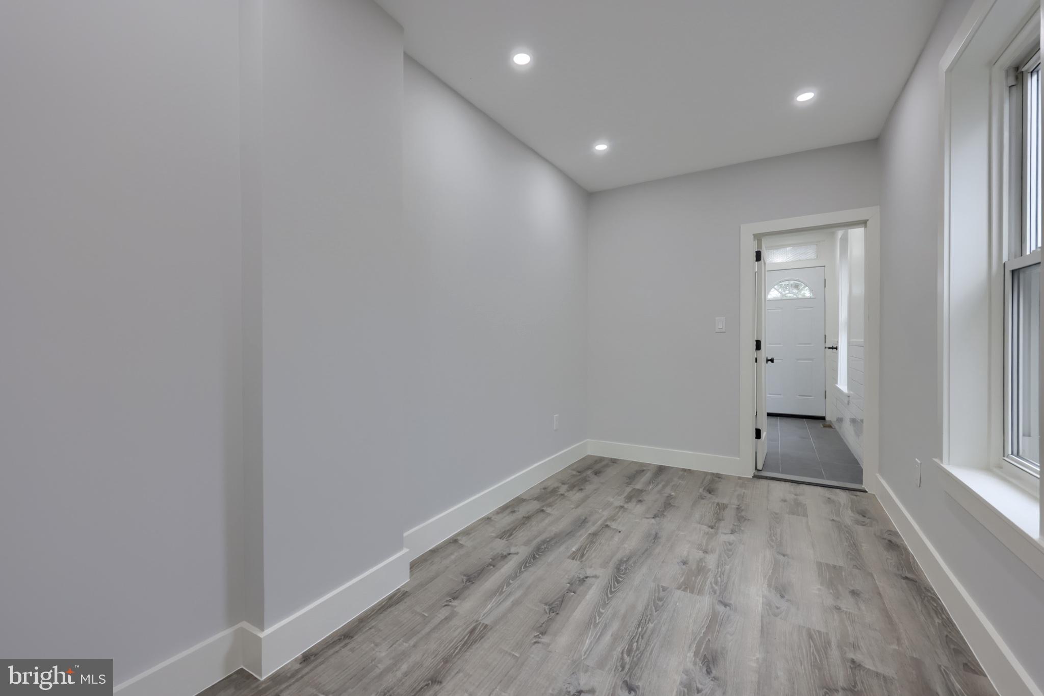 42 N 11TH STREET