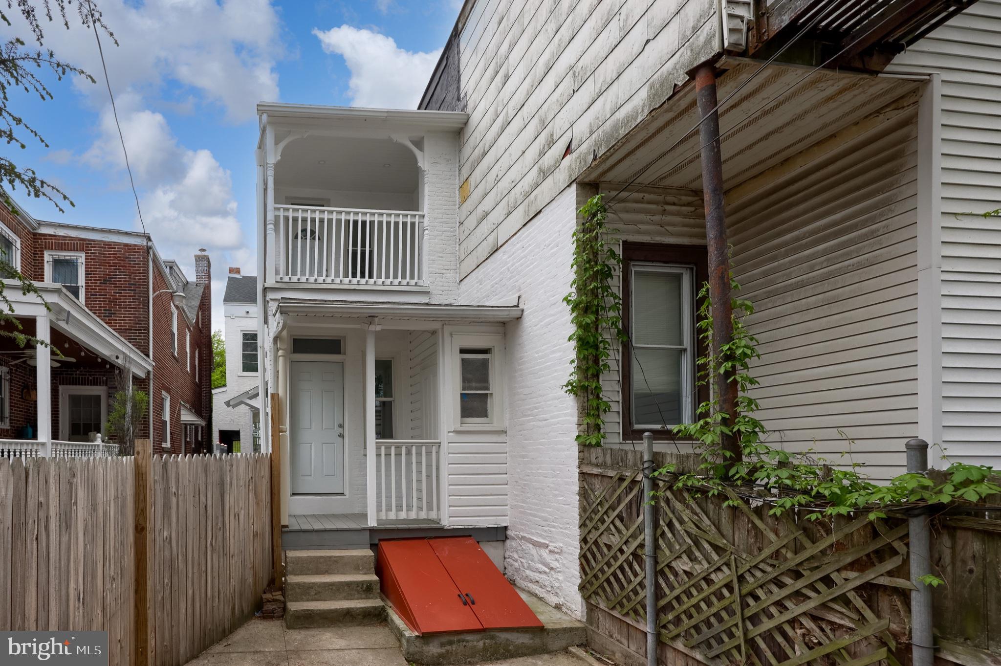 42 N 11TH STREET
