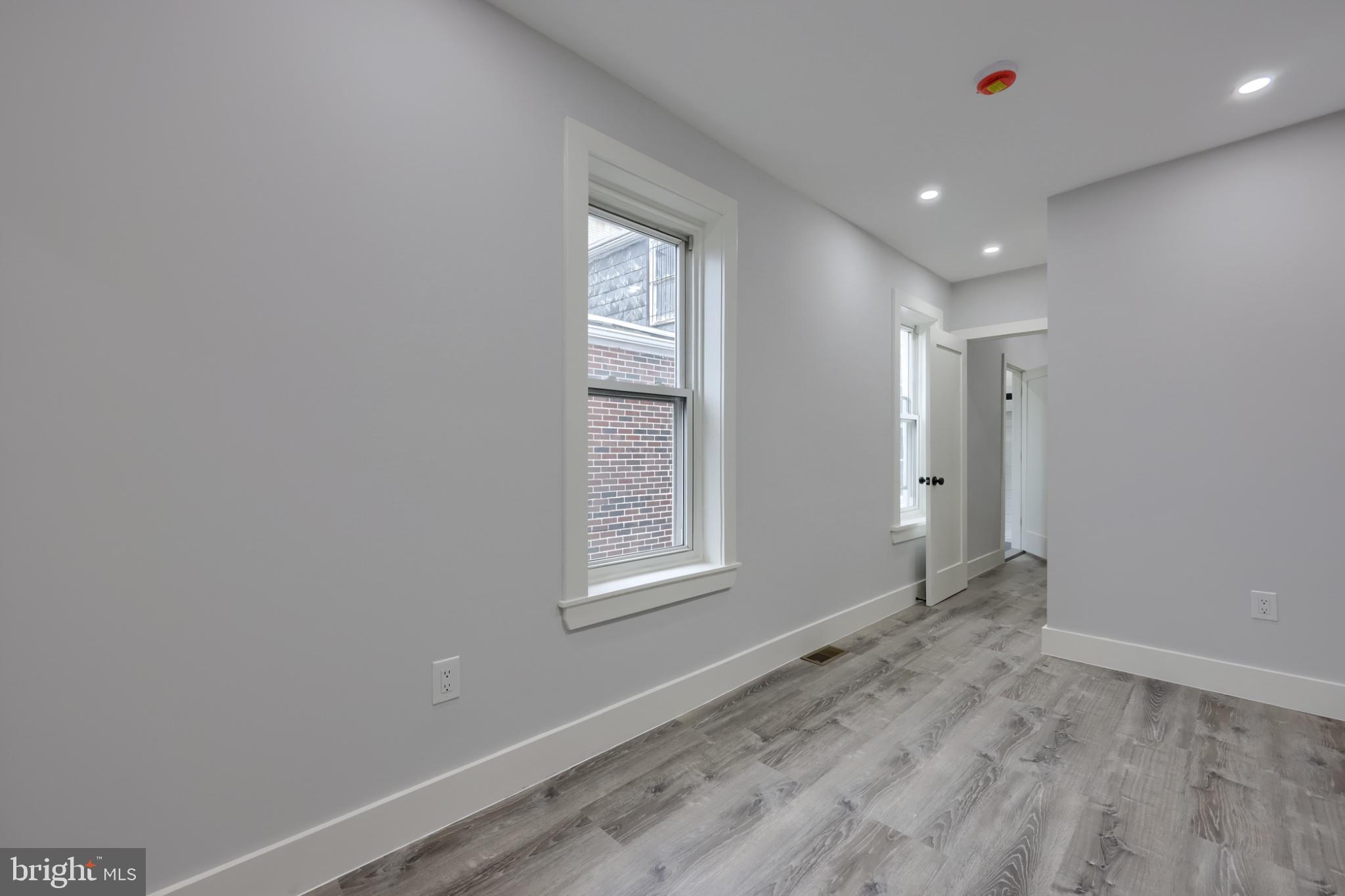 42 N 11TH STREET