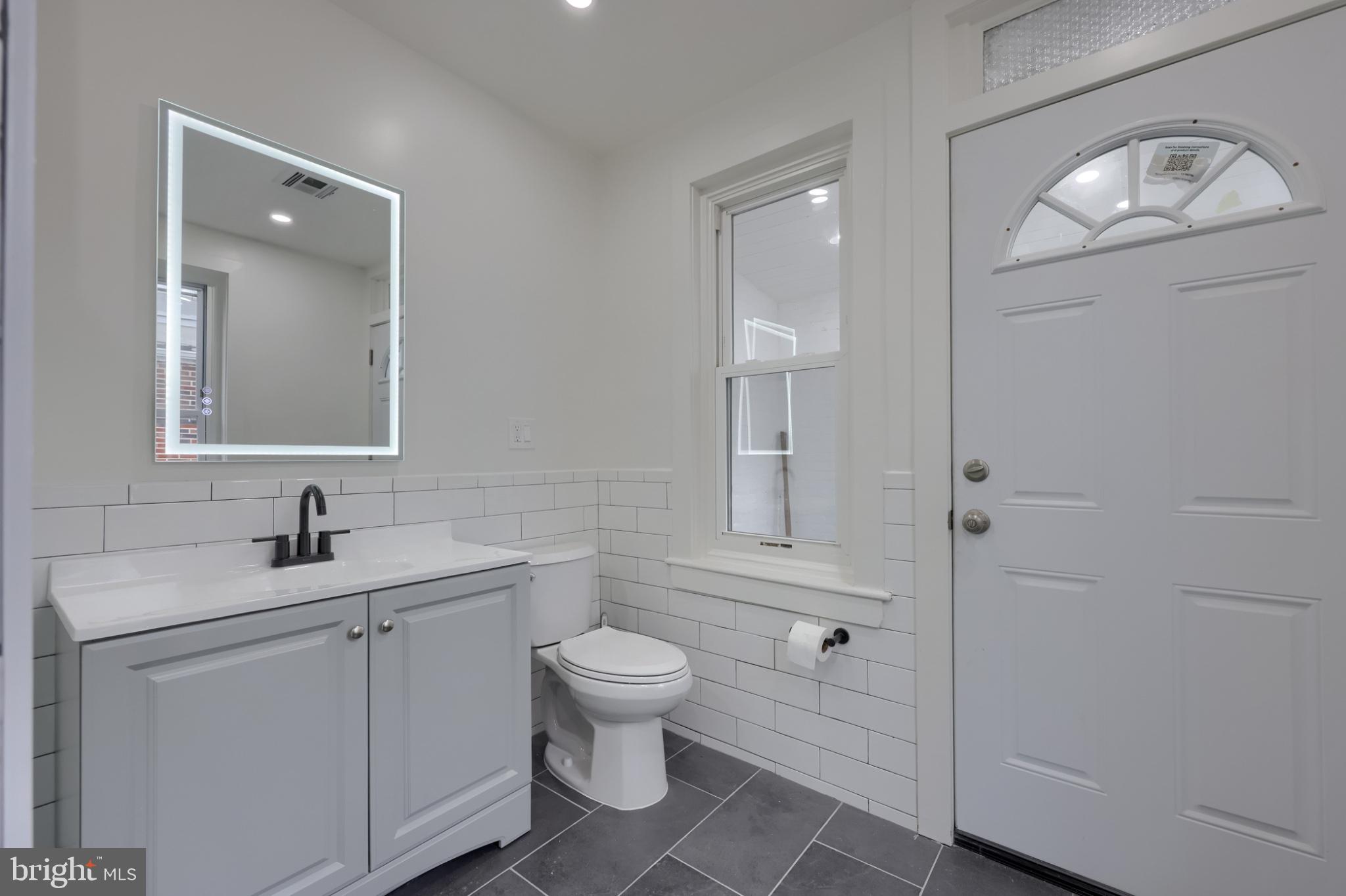 42 N 11TH STREET