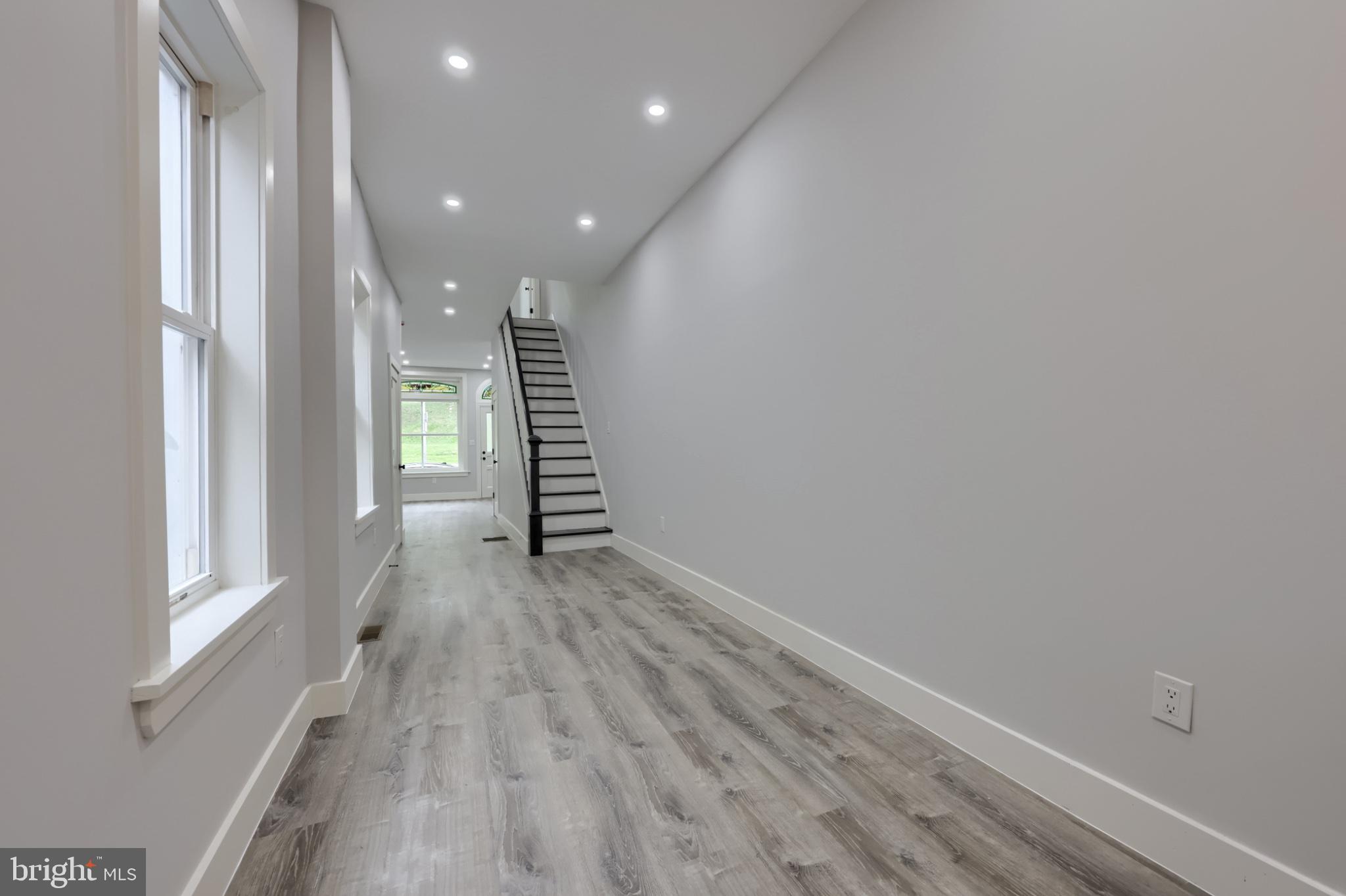42 N 11TH STREET