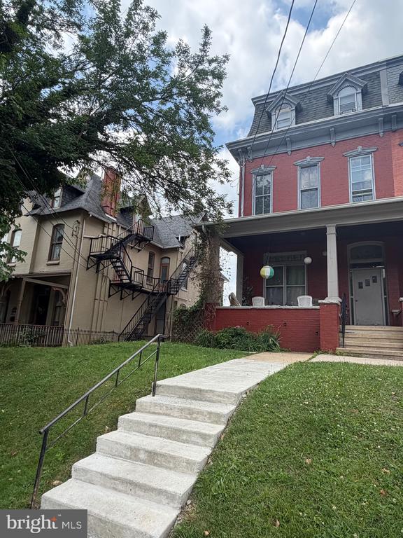 622 N 3RD STREET