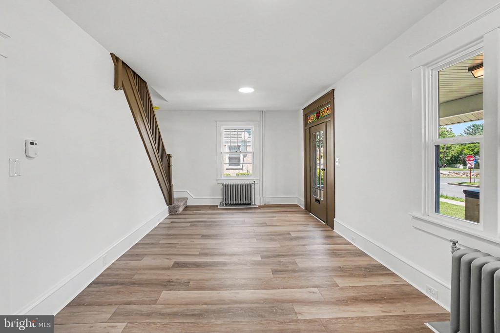 4 MYRTLE AVENUE