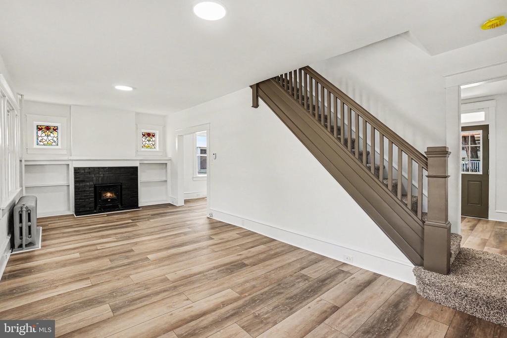 4 MYRTLE AVENUE