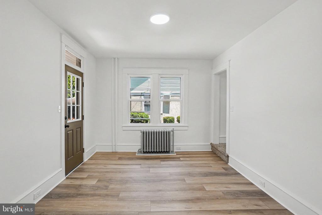 4 MYRTLE AVENUE