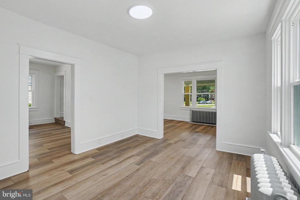 4 MYRTLE AVENUE