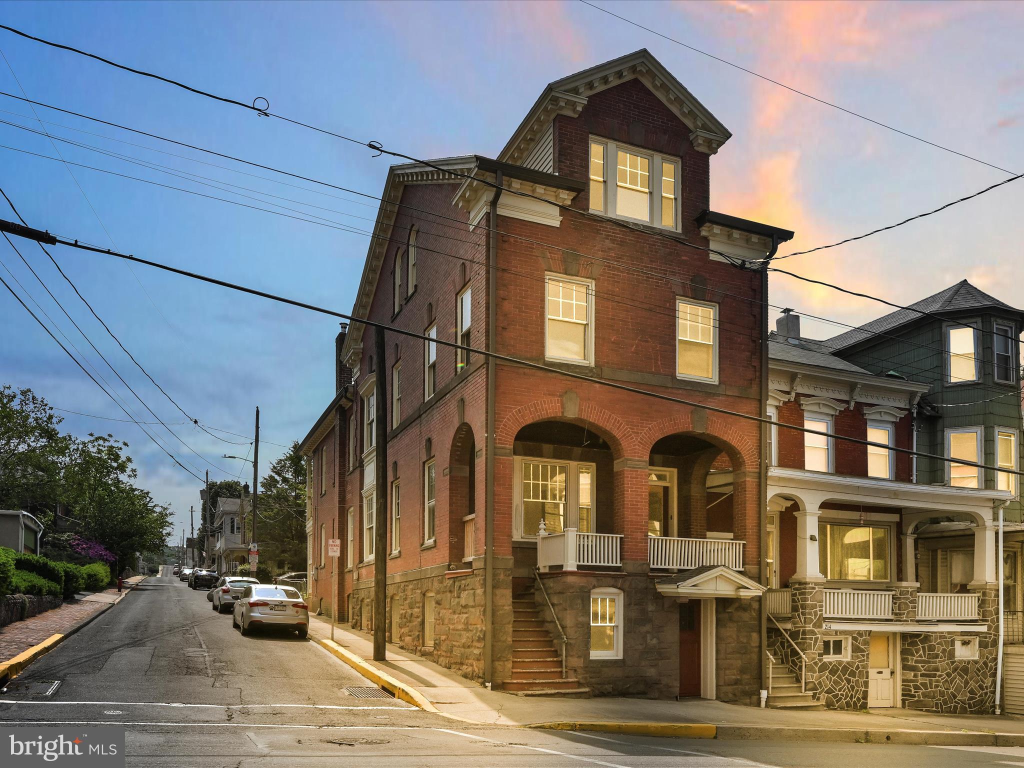 216 E Main STREET