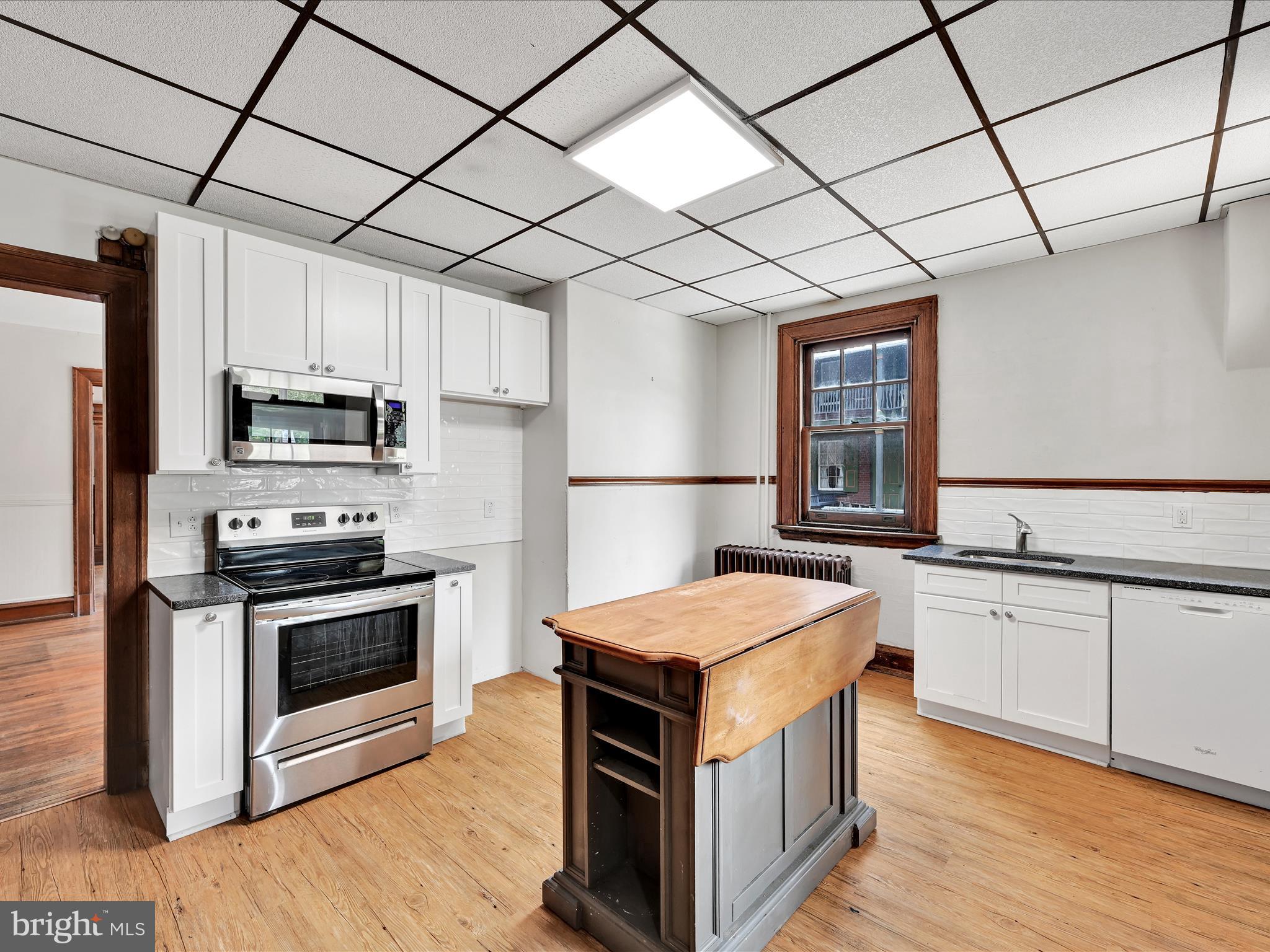 216 E Main STREET