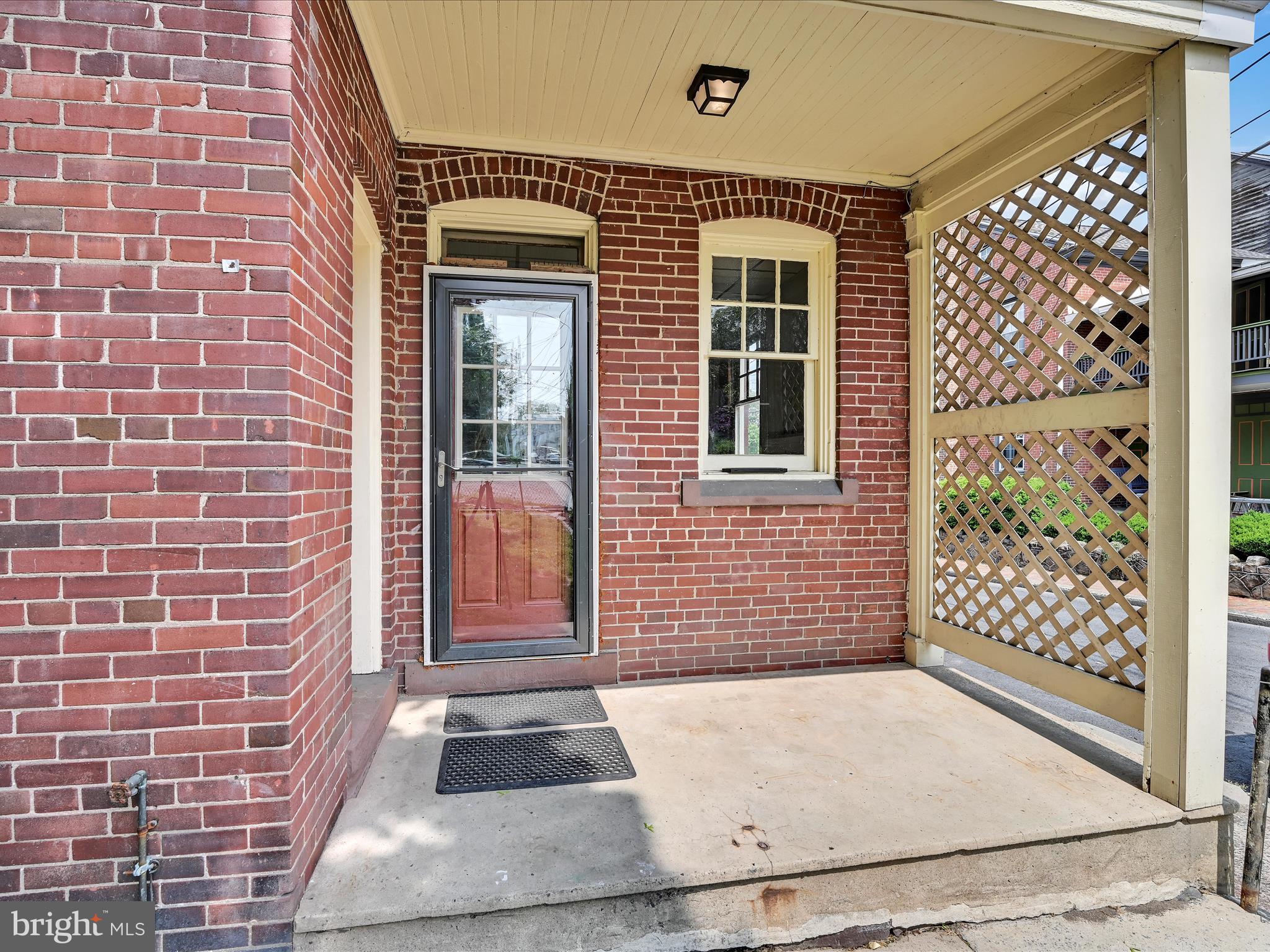 216 E Main STREET