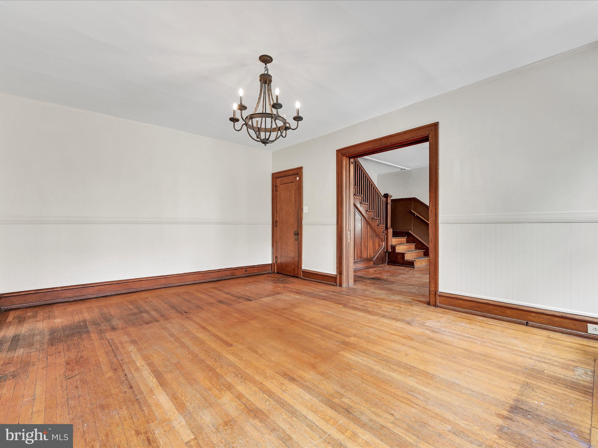 216 E Main STREET