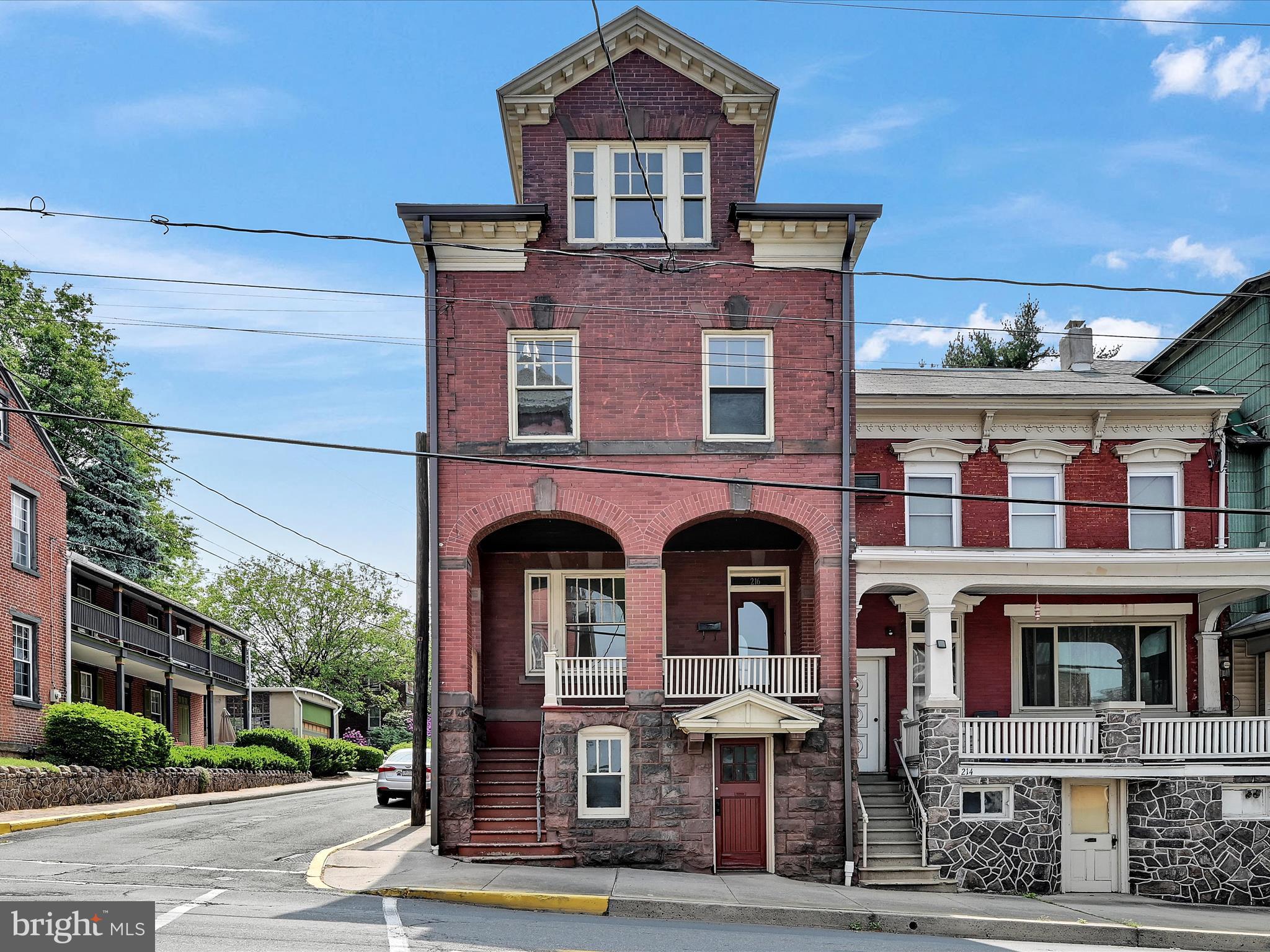 216 E Main STREET