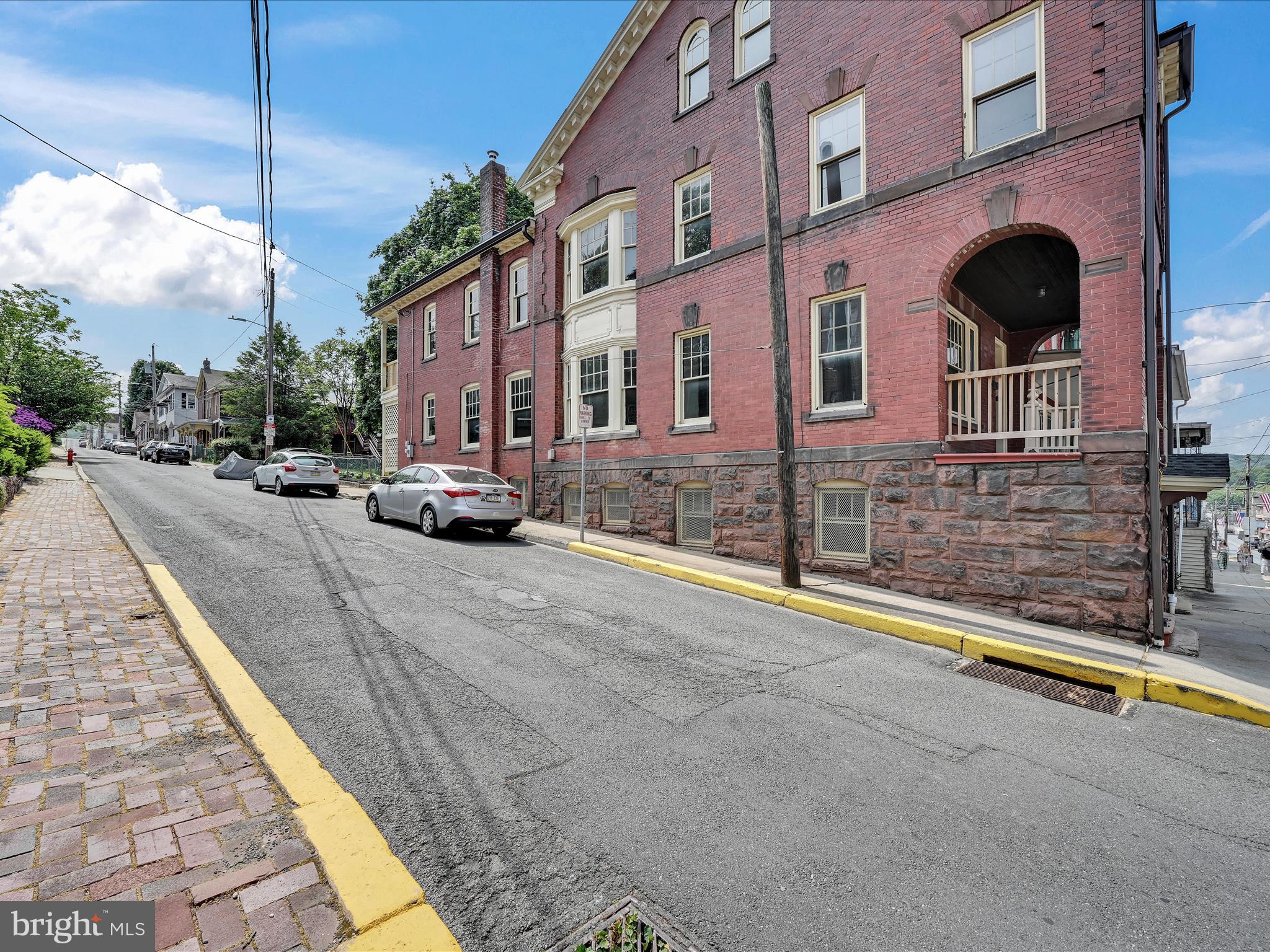 216 E Main STREET