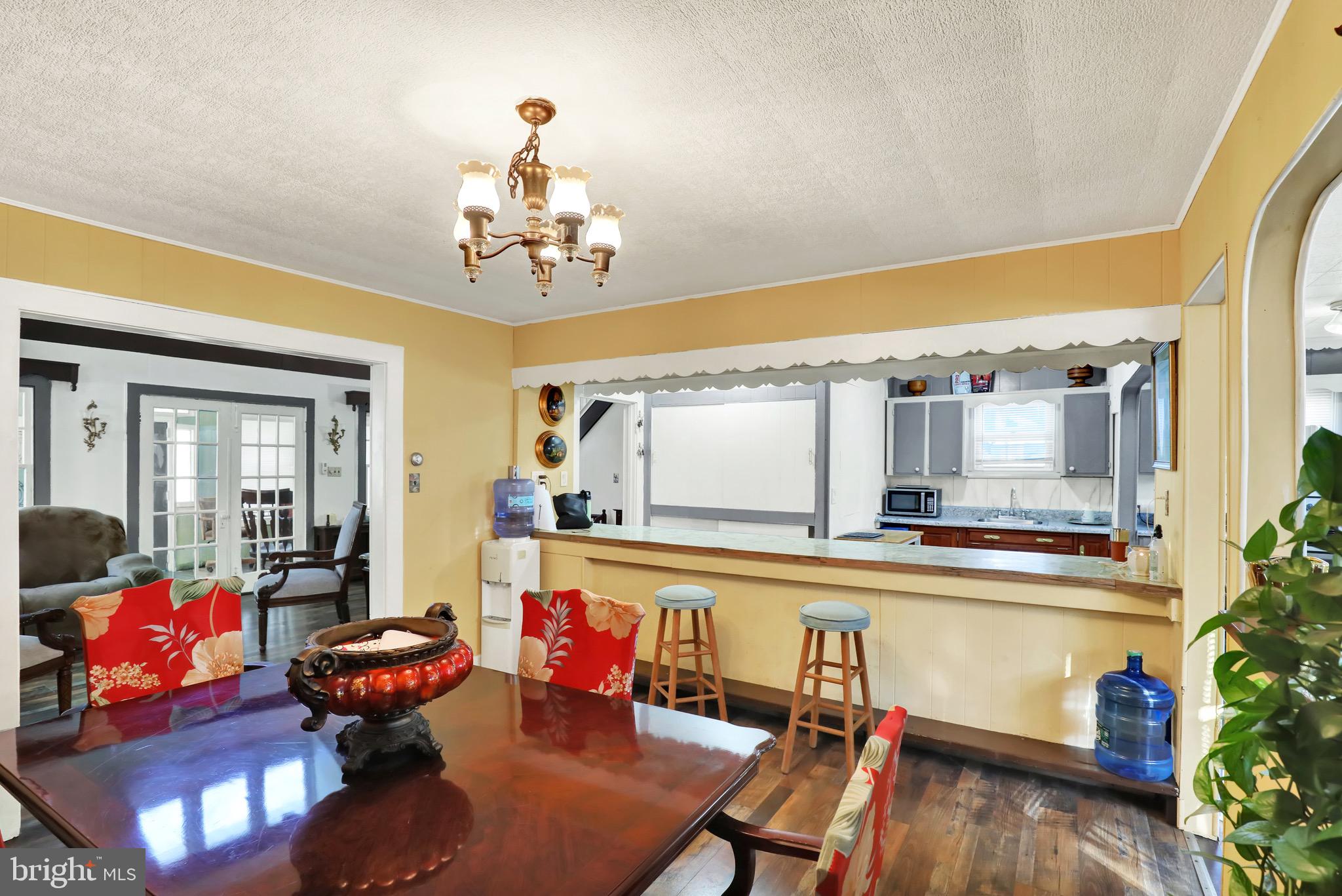 336 LAKE FRONT DRIVE