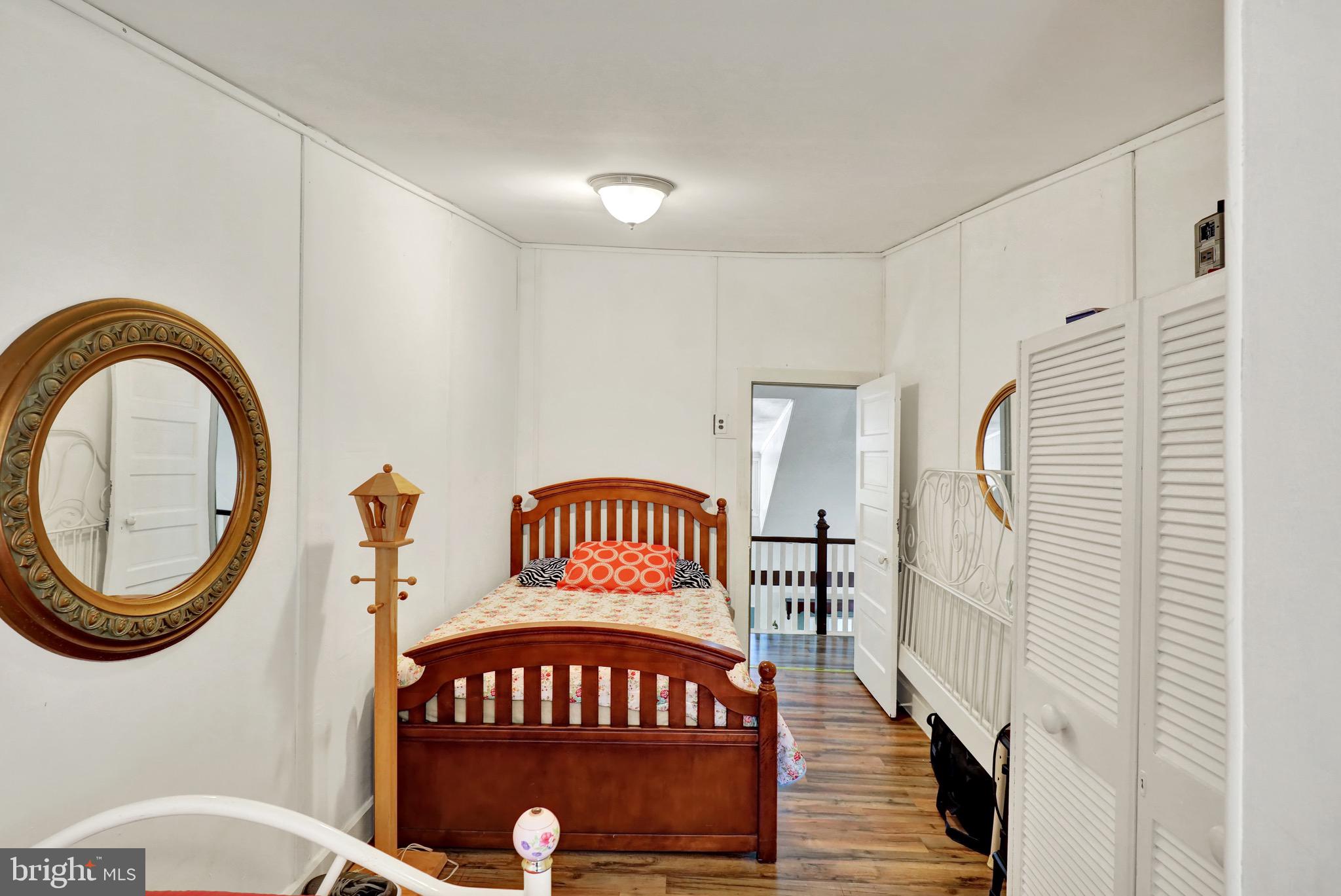 336 LAKE FRONT DRIVE